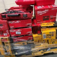 Top Dewalt and Milwaukee tool pallets 2025 - Image 10