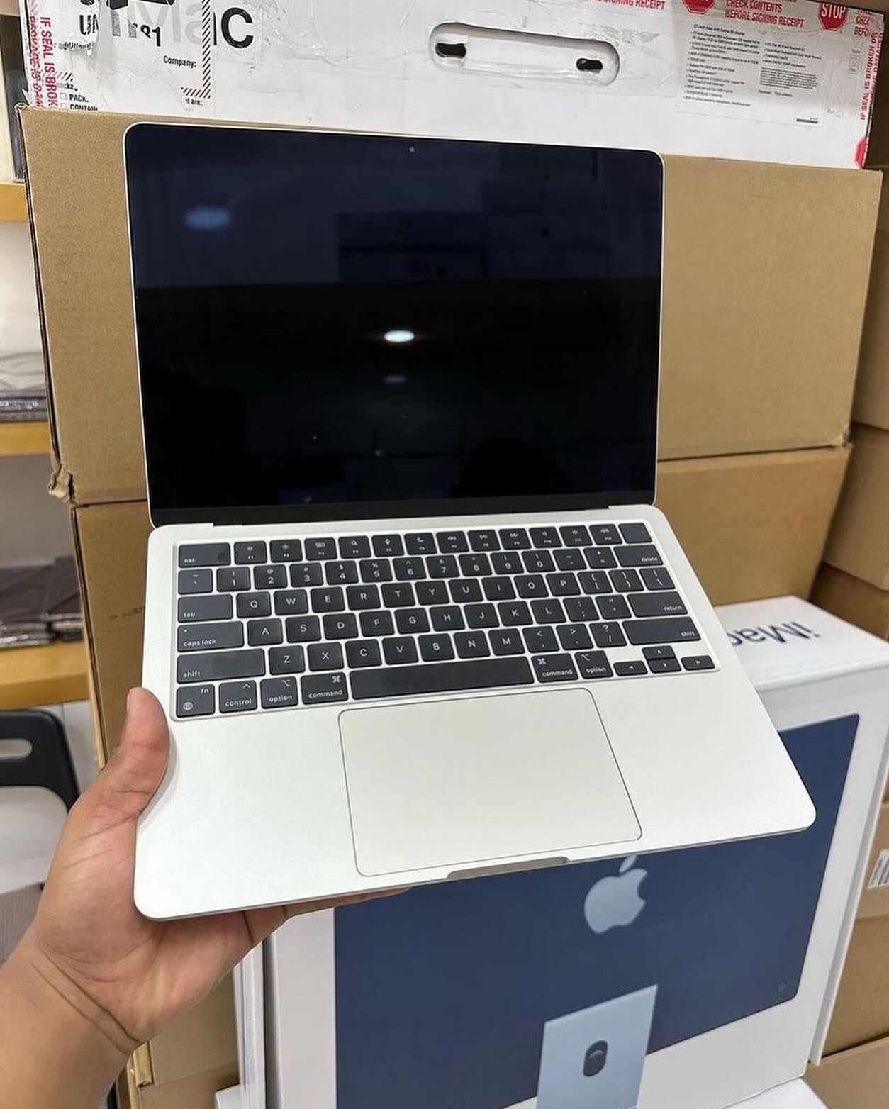 Top MacBook Air/Pro Pallets 2026 Order Now