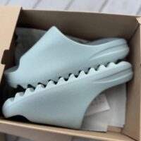 Yeezy Slides Perfect Fit 2026