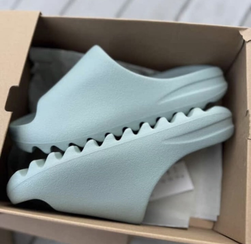 Yeezy Slides Perfect Fit 2026