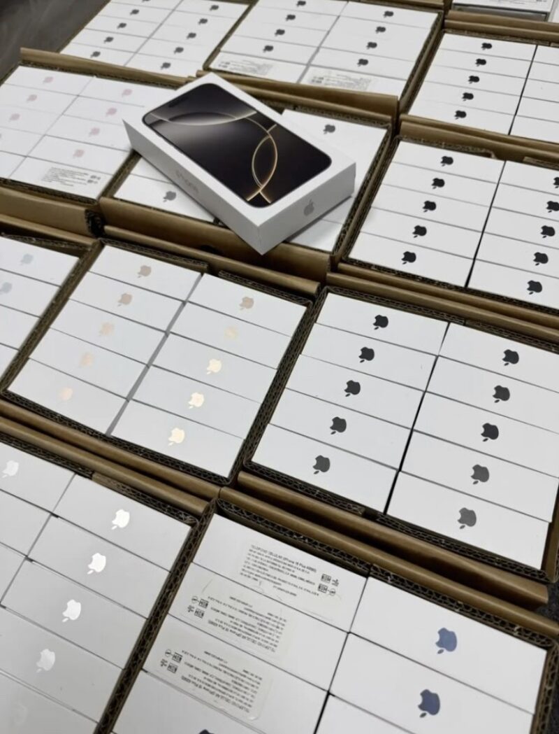 iPhone 16 Pro Max pallet liquidation - Image 3