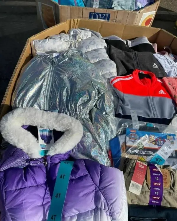 Kids Clothes Pallets
