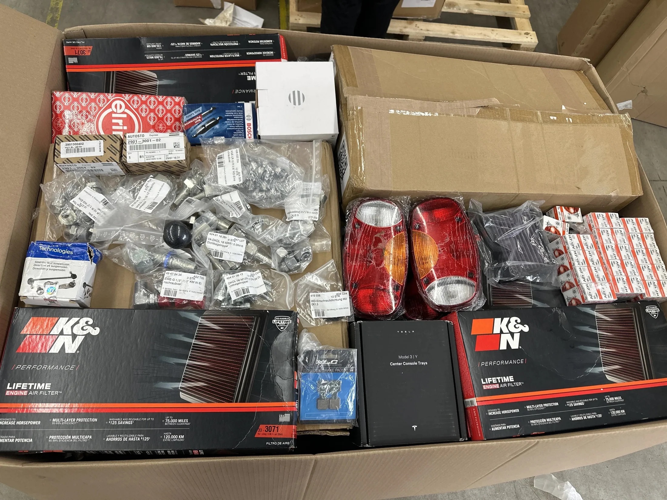 Automotive Parts Accessories Pallets Wholesale